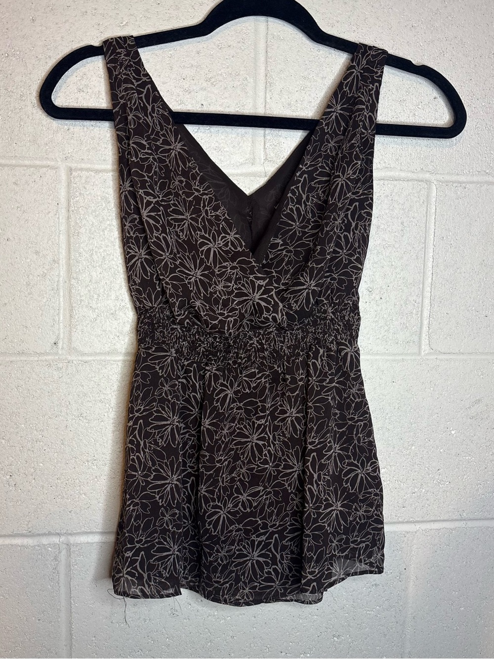 Merona chiffon sleeveless floral blouse women’s size Xs brown